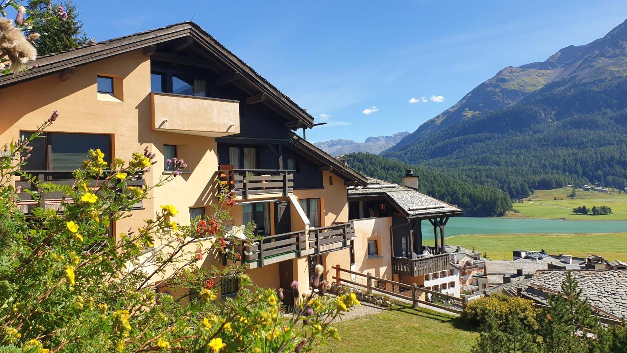 Aparthotel Chesa Bellaval Silvaplana Exterior photo